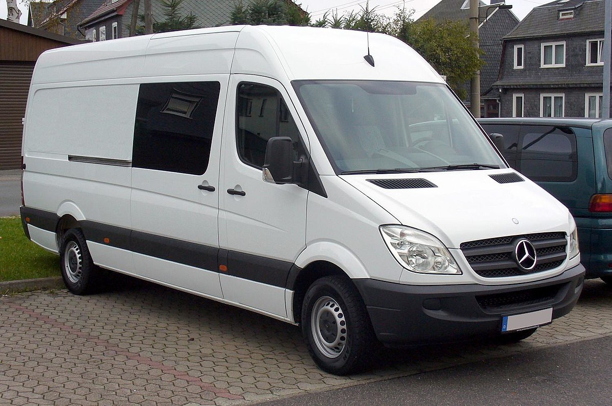 Airport transfer for 10 people max by Sprinter